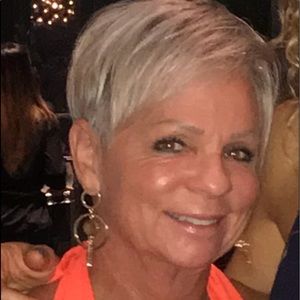 Meet your Posher, Rhonda